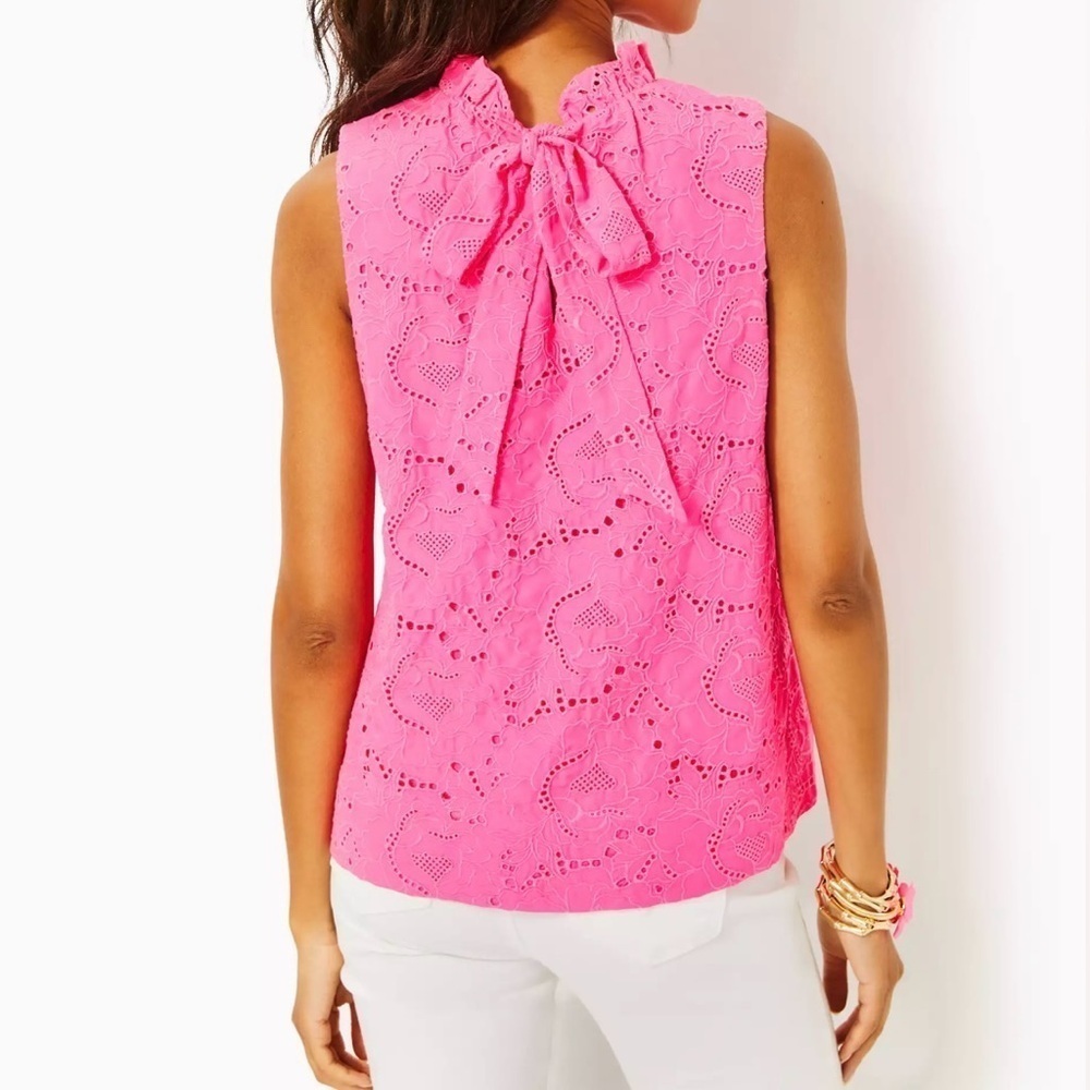 Lilly Pulitzer Roxie Top Pink Garden Party Eyelet NWT - Picture 2 of 5